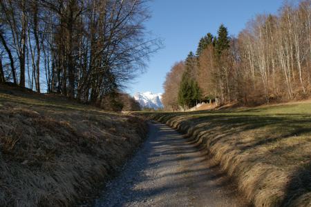 Sur le chemin des Crêts